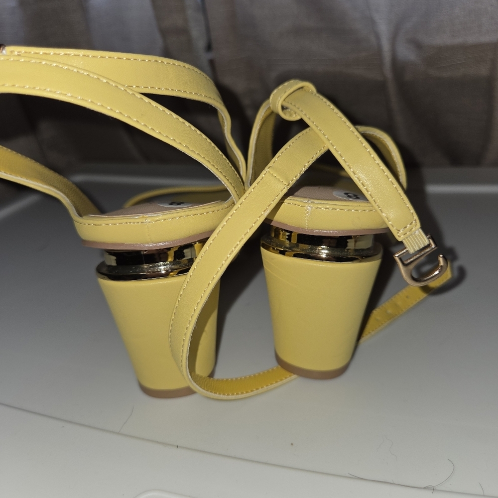 Torgeis 8 Candida butter Yellow Strappy Heels - Picture 8 of 11